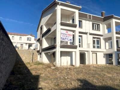 Sincan Alcı Mahallesinde Tapulu İskanlı Satılık Villa 1